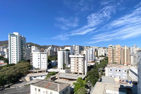 Apartamento à venda com 91m², 3 quartos e 2 vagas Apartamento à venda com 91m², 3 quartos e 2 vagasVista