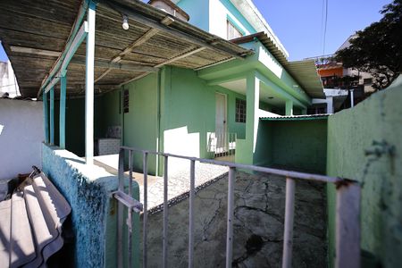 Casa para alugar com 80m², 2 quartos e 1 vagaEntrada