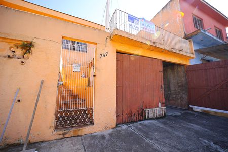 Casa para alugar com 80m², 2 quartos e 1 vagaFachada