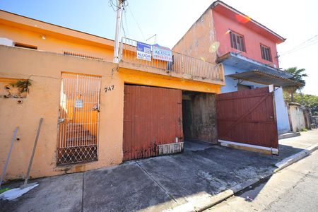 Casa para alugar com 80m², 2 quartos e 1 vagaFachada