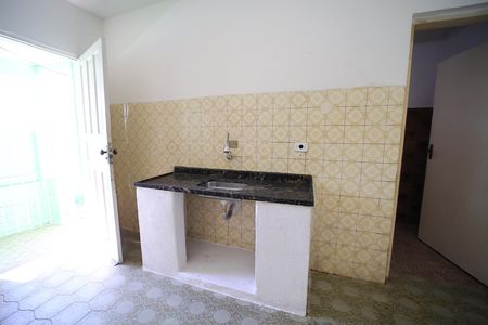 Cozinha de casa para alugar com 2 quartos, 80m² em Parque Boturussu, São Paulo