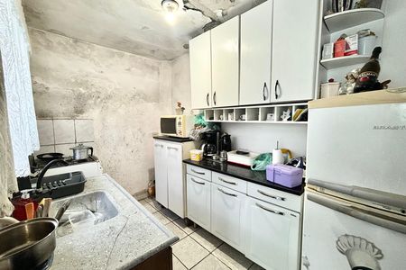 Cozinha de casa para alugar com 1 quarto, 45m² em Vila Libanesa, São Paulo