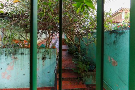 Casa 1 - Vista da sala de casa à venda com 3 quartos, 250m² em Vila Pauliceia, São Paulo