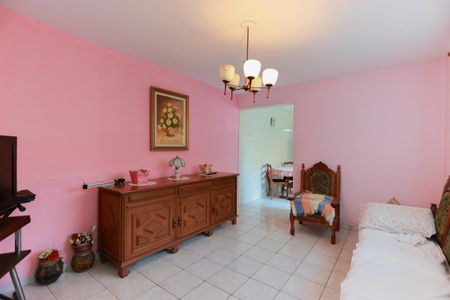 Casa à venda com 3 quartos, 250m² em Vila Pauliceia, São Paulo