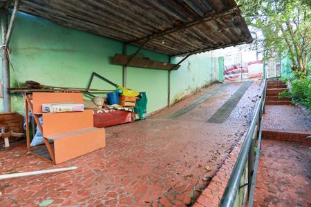 Garagem de casa à venda com 3 quartos, 250m² em Vila Pauliceia, São Paulo