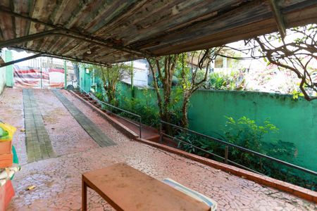 Garagem de casa à venda com 3 quartos, 250m² em Vila Pauliceia, São Paulo