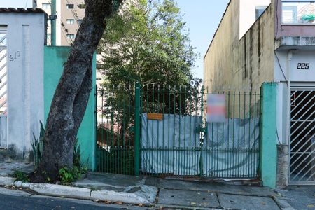 Fachada de casa à venda com 3 quartos, 250m² em Vila Pauliceia, São Paulo