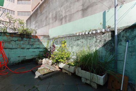 Corredor externo de casa à venda com 3 quartos, 250m² em Vila Pauliceia, São Paulo