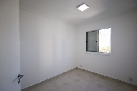 Quarto 1 de apartamento para alugar com 2 quartos, 49m² em Jardim Alzira, São Paulo
