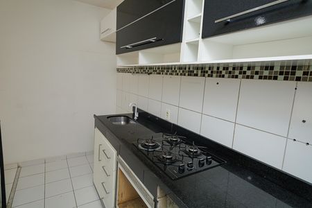 Apartamento à venda com 43m², 2 quartos e 1 vaga Apartamento à venda com 43m², 2 quartos e 1 vagaCozinha - Armários