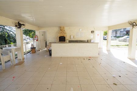 Apartamento à venda com 43m², 2 quartos e 1 vaga Apartamento à venda com 43m², 2 quartos e 1 vagaSalao de festas