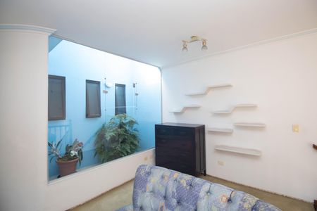 Casa à venda com 700m², 5 quartos e 8 vagas Casa à venda com 700m², 5 quartos e 8 vagasHall