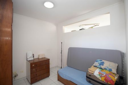 Casa à venda com 700m², 5 quartos e 8 vagas Casa à venda com 700m², 5 quartos e 8 vagasQuarto 7
