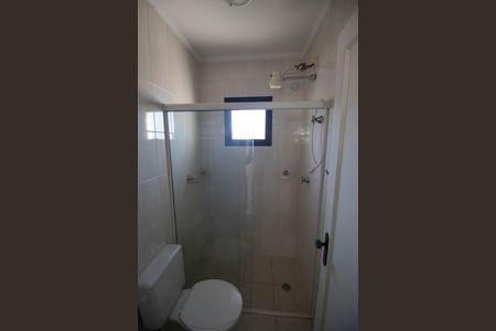Casa à venda com 700m², 5 quartos e 8 vagas Casa à venda com 700m², 5 quartos e 8 vagasBanheiro