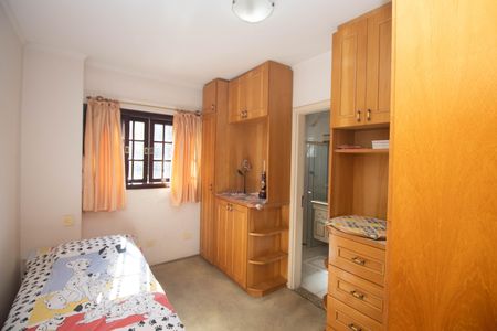 Casa à venda com 700m², 5 quartos e 8 vagas Casa à venda com 700m², 5 quartos e 8 vagasSuíte 3