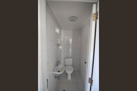 Casa à venda com 700m², 5 quartos e 8 vagas Casa à venda com 700m², 5 quartos e 8 vagasBanheiro