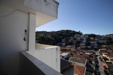 Casa à venda com 700m², 5 quartos e 8 vagas Casa à venda com 700m², 5 quartos e 8 vagasVaranda