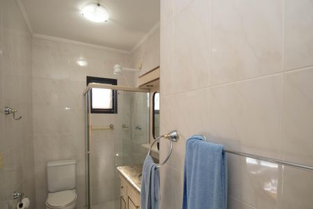 Casa à venda com 700m², 5 quartos e 8 vagas Casa à venda com 700m², 5 quartos e 8 vagasBanheiro da Suíte 3