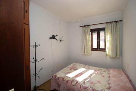 Casa à venda com 700m², 5 quartos e 8 vagas Casa à venda com 700m², 5 quartos e 8 vagasQuarto 3