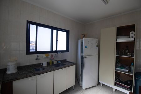 Casa à venda com 700m², 5 quartos e 8 vagas Casa à venda com 700m², 5 quartos e 8 vagasCozinha Salão