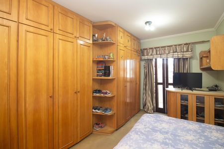 Casa à venda com 700m², 5 quartos e 8 vagas Casa à venda com 700m², 5 quartos e 8 vagasSuíte 2