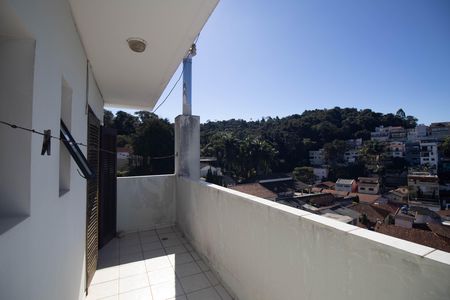 Casa à venda com 700m², 5 quartos e 8 vagas Casa à venda com 700m², 5 quartos e 8 vagasVaranda
