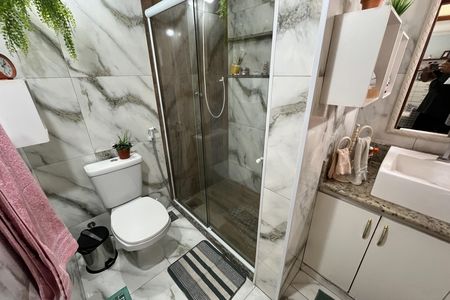 Casa à venda com 146m², 3 quartos e 2 vagas Casa à venda com 146m², 3 quartos e 2 vagasBanheiro