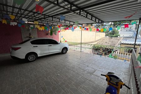 Casa à venda com 146m², 3 quartos e 2 vagas Casa à venda com 146m², 3 quartos e 2 vagasGaragem