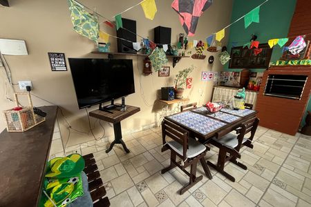 Casa à venda com 146m², 3 quartos e 2 vagas Casa à venda com 146m², 3 quartos e 2 vagasÁrea gourmet