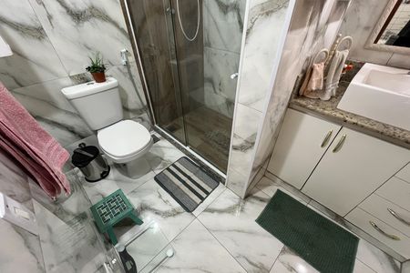 Casa à venda com 146m², 3 quartos e 2 vagas Casa à venda com 146m², 3 quartos e 2 vagasBanheiro