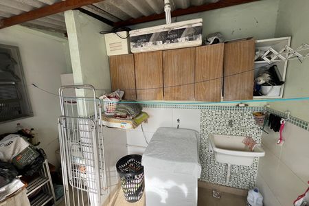 Casa à venda com 146m², 3 quartos e 2 vagas Casa à venda com 146m², 3 quartos e 2 vagasÁrea de Serviço