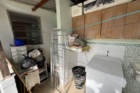 Casa à venda com 146m², 3 quartos e 2 vagas Casa à venda com 146m², 3 quartos e 2 vagasÁrea de Serviço