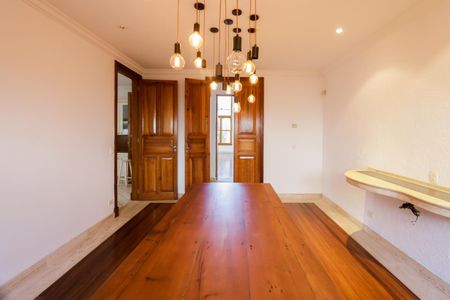 Casa à venda com 4 quartos, 610m² em Santo Amaro, São Paulo