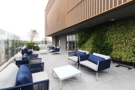 Studio para alugar com 39m², 1 quarto e sem vaga Studio para alugar com 39m², 1 quarto e sem vagaÁrea comum - Piscina