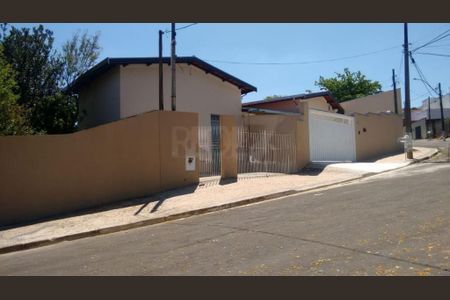 Casa à venda com 3 quartos, 240m² em Parque São Quirino, Campinas