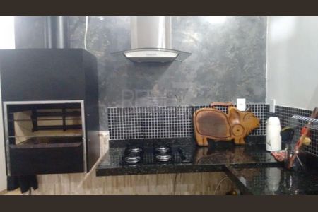 Casa à venda com 240m², 3 quartos e 4 vagas