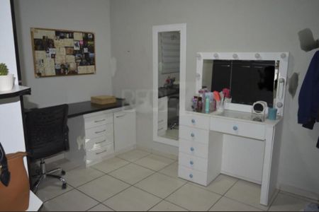Casa à venda com 202m², 3 quartos e 3 vagas