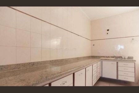Casa à venda com 4 quartos, 240m² em Jardim Leonor, Campinas