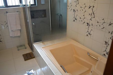 Casa para alugar com 4 quartos, 420m² em Bonfim, Campinas