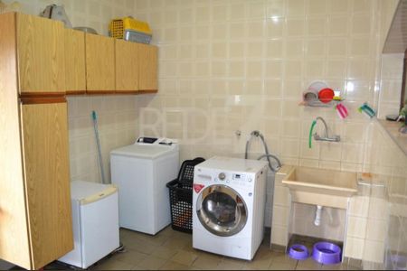 Casa para alugar com 420m², 4 quartos e 4 vagas