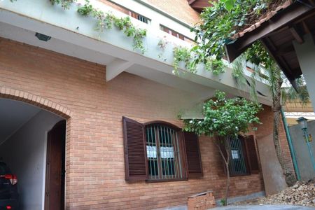 Casa para alugar com 420m², 4 quartos e 4 vagas