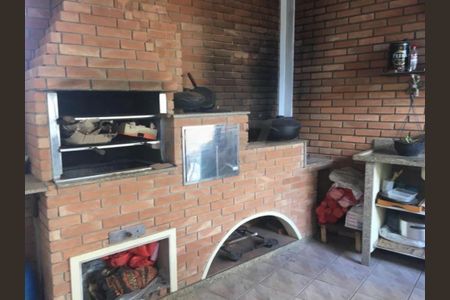 Casa à venda com 261m², 4 quartos e 4 vagas