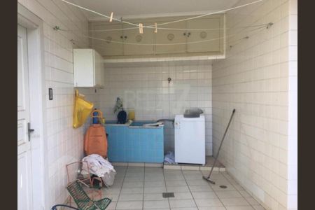 Casa à venda com 261m², 4 quartos e 4 vagas