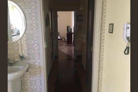 Casa à venda com 261m², 4 quartos e 4 vagas