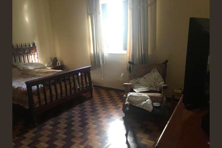 Casa à venda com 261m², 4 quartos e 4 vagas