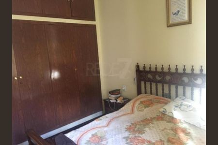 Casa à venda com 261m², 4 quartos e 4 vagas