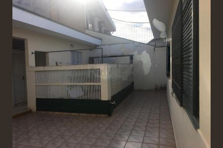 Casa à venda com 261m², 4 quartos e 4 vagas