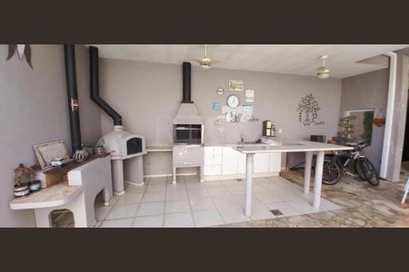 Casa à venda com 3 quartos, 275m² em Parque da Figueira, Campinas