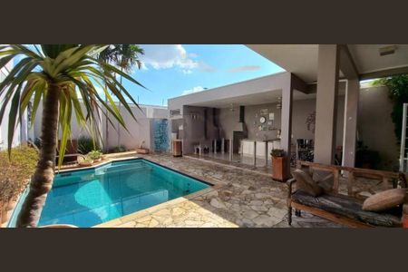 Casa à venda com 3 quartos, 275m² em Parque da Figueira, Campinas