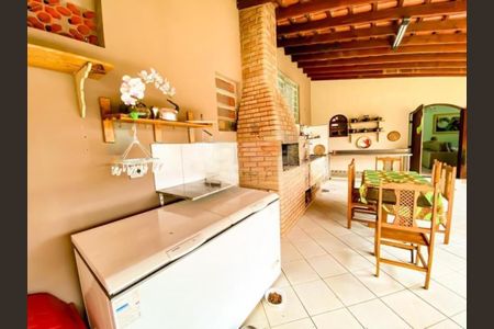Casa à venda com 3 quartos, 350m² em Loteamento Alphaville Campinas, Campinas